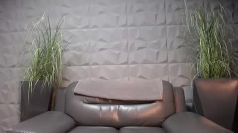 Snapshot of antoniovalentinidiamond chatting on 12.28.24 HI My name is Antonio online show from 12.28.24