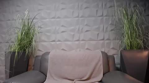 Snapshot of antoniovalentinidiamond chatting on 12.29.24 HI My name is Antonio online show from 12.29.24