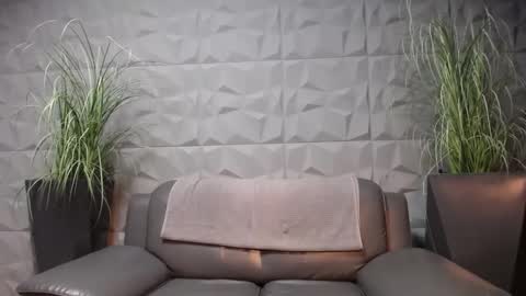 Snapshot of antoniovalentinidiamond chatting on 01.04.25 HI My name is Antonio online show from 01.04.25