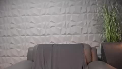 Snapshot of antoniovalentinidiamond chatting on 01.08.25 HI My name is Antonio online show from 01.08.25