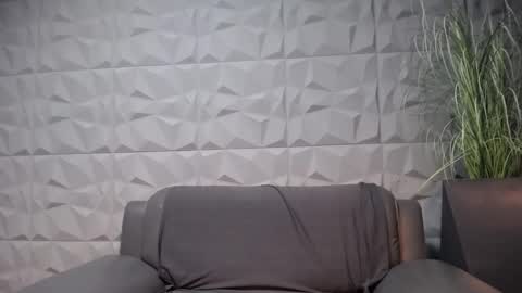 Snapshot of antoniovalentinidiamond chatting on 01.11.25 HI My name is Antonio online show from 01.11.25