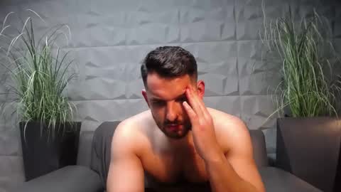 Snapshot of antoniovalentinidiamond chatting on 01.15.25 HI My name is Antonio online show from 01.15.25