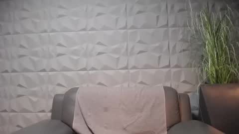 Snapshot of antoniovalentinidiamond chatting on 02.01.25 HI My name is Antonio online show from 02.01.25