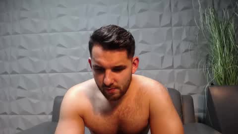 Snapshot of antoniovalentinidiamond chatting on 02.01.25 HI My name is Antonio online show from 02.01.25