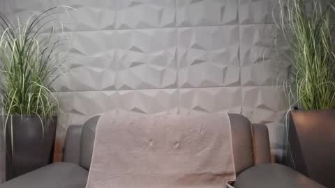 Snapshot of antoniovalentinidiamond chatting on 02.02.25 HI My name is Antonio online show from 02.02.25