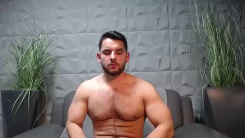 Snapshot of antoniovalentinidiamond chatting on 02.27.25 HI My name is Antonio online show from 02.27.25