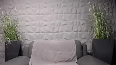 Snapshot of antoniovalentinidiamond chatting on 03.02.25 HI My name is Antonio online show from 03.02.25