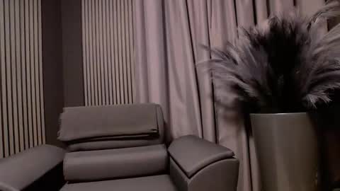 HI My name is Antonio online show from 10.01.25