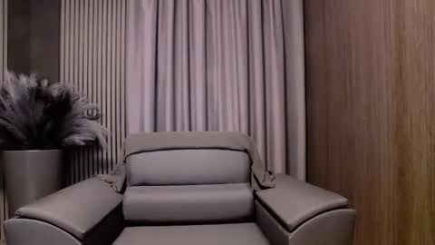 HI My name is Antonio online show from 11.25.25