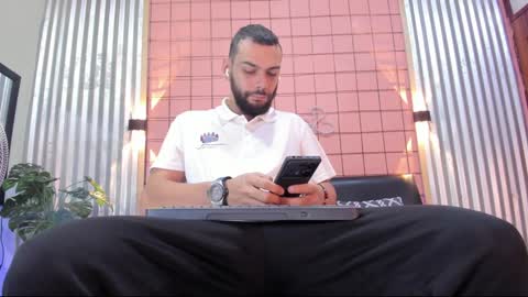Juan Camilo online show from 01.05.25