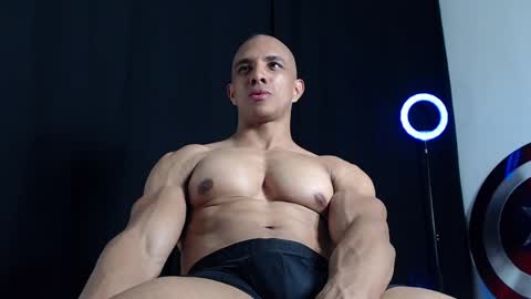 Snapshot of antonywebb94 chatting on 02.25.25 Instagram miguelangel1802  online show from 02.25.25