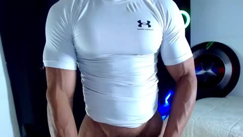 Snapshot of antonywebb94 chatting on 09.29.25 Instagram miguelangel1802  online show from 09.29.25