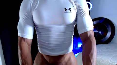 Instagram miguelangel1802  online show from 11.13.25