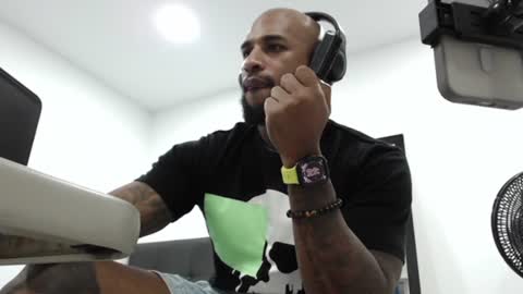 Snapshot of antwanblack11 chatting on 12.09.24 antwanblack11 online show from 12.09.24