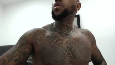 Snapshot of antwanblack11 chatting on 01.03.25 antwanblack11 online show from 01.03.25