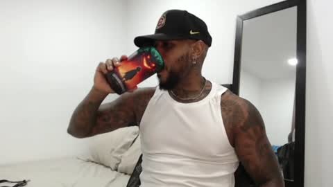 Snapshot of antwanblack11 chatting on 02.06.25 antwanblack11 online show from 02.06.25