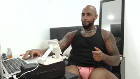 Snapshot of antwanblack11 chatting on 03.03.25 antwanblack11 online show from 03.03.25