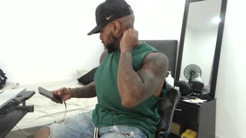 Snapshot of antwanblack11 chatting on 09.13.25 antwanblack11 online show from 09.13.25