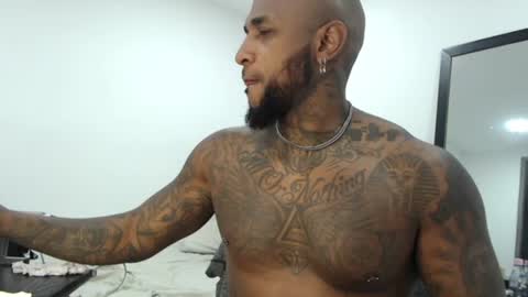 Snapshot of antwanblack11 chatting on 10.03.25 antwanblack11 online show from 10.03.25