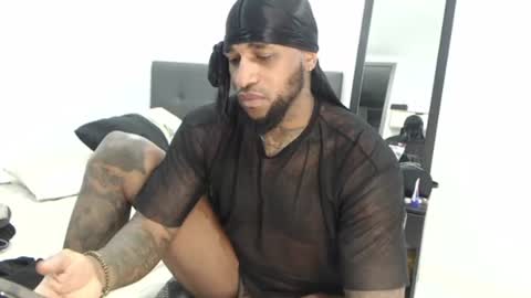 Snapshot of antwanblack11 chatting on 11.06.25 antwanblack11 online show from 11.06.25