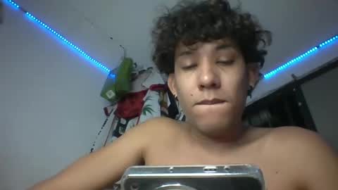 Snapshot of anuardhm chatting on 11.03.25 AnuarDHM online show from 11.03.25