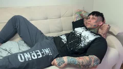 Snapshot of anubisgod88 chatting on 04.09.26 Tom online show from 04.09.26