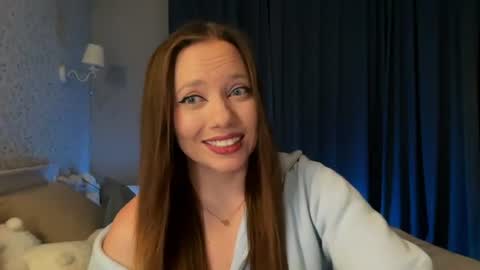 Snapshot of anuetta chatting on 06.22.26 Aneutta online show from 06.22.26