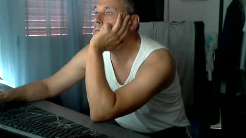 Snapshot of anukfartboy chatting on 06.28.26 anukfartboy online show from 06.28.26