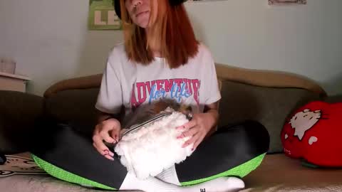 Any online show from 09.21.25