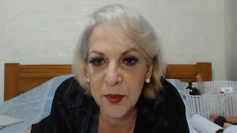 Snapshot of any_cat chatting on 10.28.25 ANY CAT online show from 10.28.25