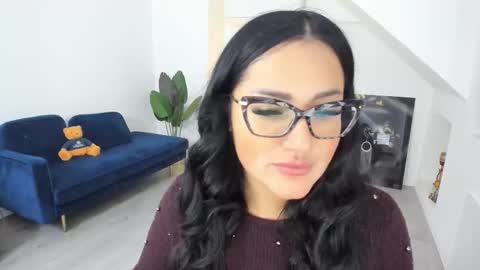 Anya online show from 02.04.26