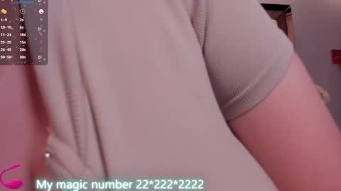 Snapshot of anyi_sweet_titss chatting on 09.30.25 Anyi online show from 09.30.25