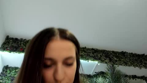 Anyssia  online show from 09.21.25