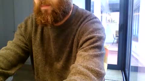 Snapshot of apc_3 chatting on 11.21.25 apc_3 online show from 11.21.25