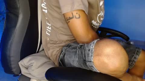 aphal_hot23 online show from 10.27.25