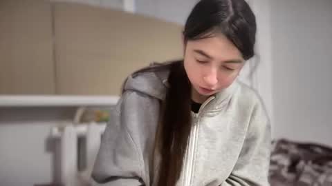 aphr0dite22 online show from 02.02.26