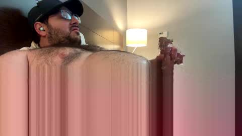 Snapshot of apolloguy3221 chatting on 02.12.25 apolloguy3221 online show from 02.12.25