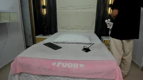   online show from 04.07.26