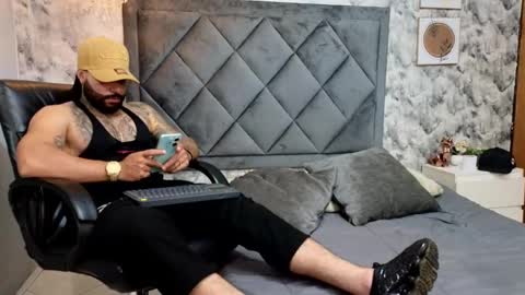 Apolo online show from 10.08.25