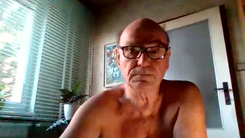 Snapshot of apony58 chatting on 11.04.25 Adam online show from 11.04.25