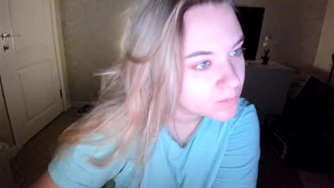 appleyummybuns online show from 11.12.25