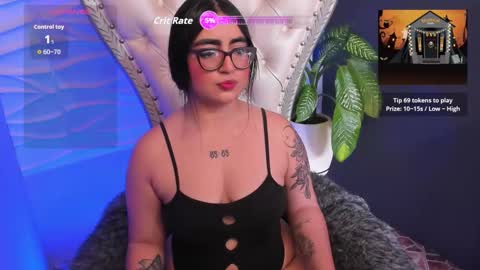 Snapshot of appril_foxx chatting on 10.19.25 apprilfoxx online show from 10.19.25