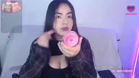 Snapshot of apriil_3 chatting on 09.16.25 Abril Freelance Model online show from 09.16.25