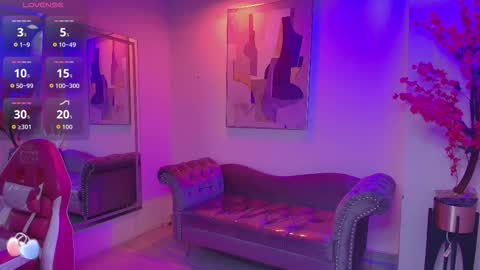 April  online show from 11.08.25