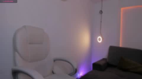 Snapshot of april_ebony18_ chatting on 01.14.25 April online show from 01.14.25