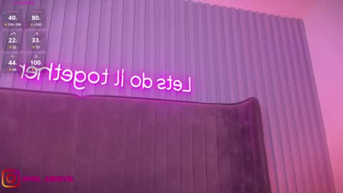 Snapshot of april_ebony18_ chatting on 02.01.25 April online show from 02.01.25