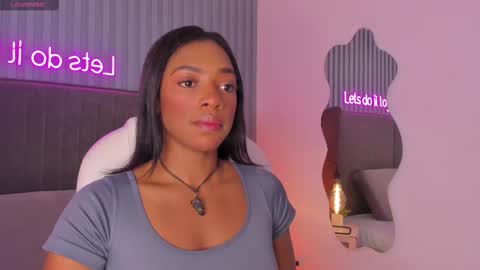 Snapshot of april_ebony18_ chatting on 02.11.25 April online show from 02.11.25