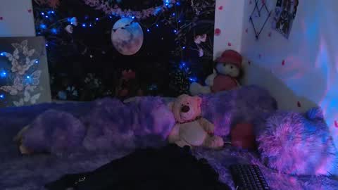 april_l6 online show from 12.15.24