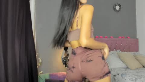 Scarlett Independent Model  online show from 02.02.25