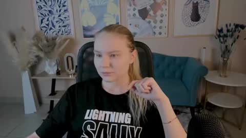 April. All year round.  online show from 10.01.25